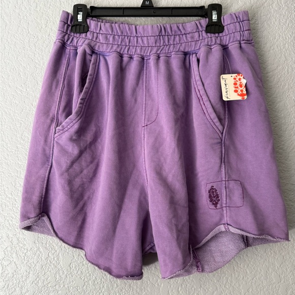 NEW FREE PEOPLE FP MOVEMENT SUPER BERRY PURPLE ALL STAR LOGO SHORTS SZ M - Picture 4 of 11